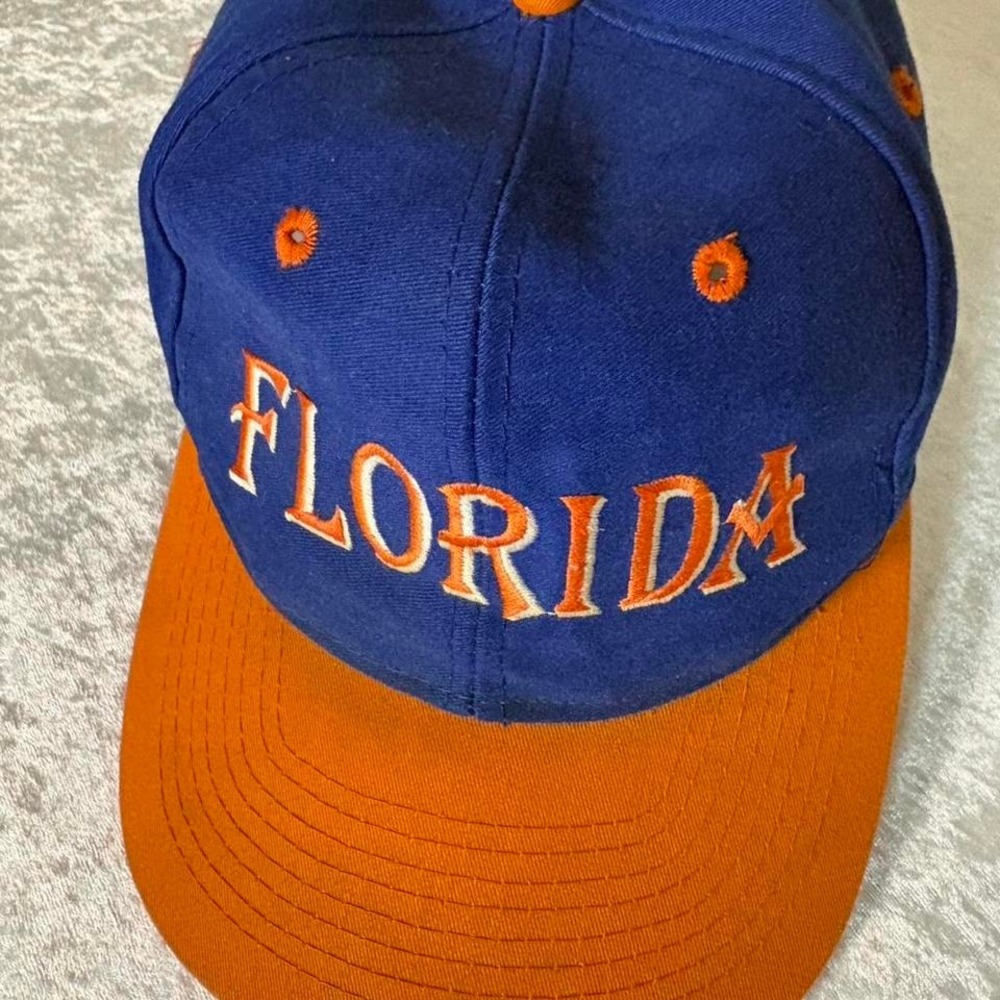 Blue and orange vintage Florida Gators snapback‎ hat
